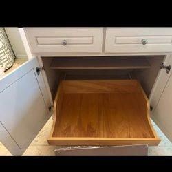 Very Nice Kitchen Island 