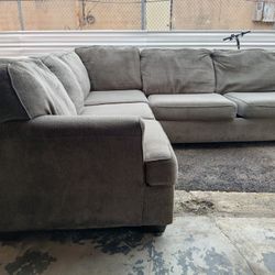 2 Piece  Sectional COUCH  Scooter Like New ($170)