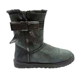 UGG Bowtie Winter Snow Boots Suede Leather Women’s Size 9