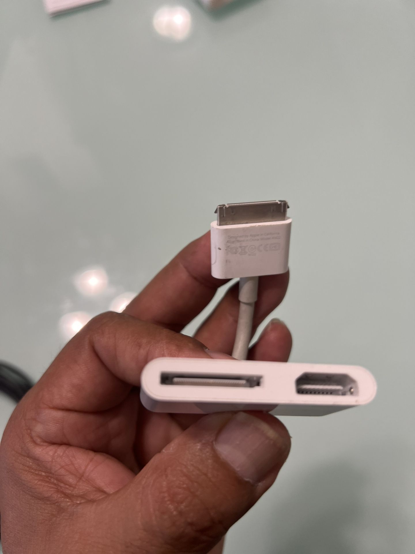 Apple 30-pin Digital AV To HDMI ADAPTER 2nd Gen A1422