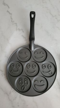 Emoji Pan for mini pancakes