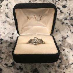 Women’s Diamond Ring