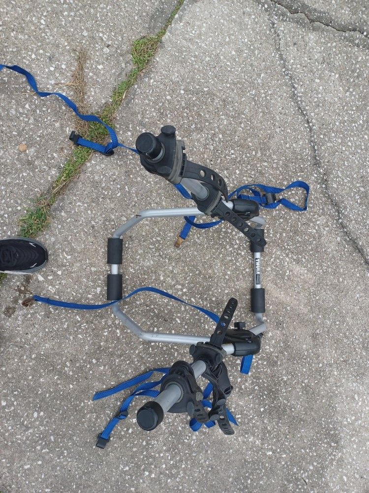 Thule 2 Bike Bicycle Rack for Car, Van, Hatchback, SUV, etc. - $20 FIRM