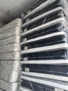 Queen Size Mattress Pillow Top 12"new