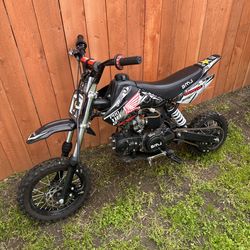 BMS PRO 110 SEMI Dirt Bike for sale 2020 $750 obo door pick up in Modesto