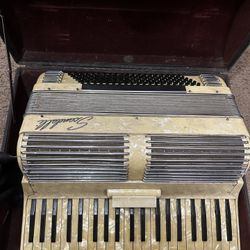 Scandalli Accordion 131L 
