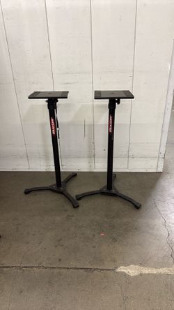 SPEAKER STANDS 