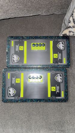 License plate deco
