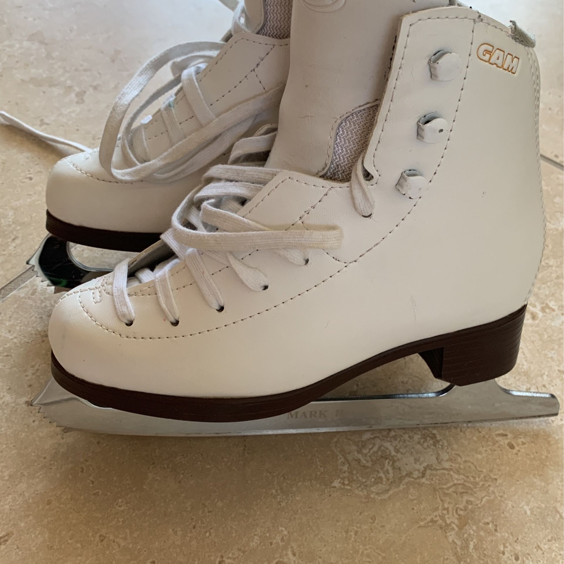 Size 2 GAM MARK II Fugure Skating Ice Skates