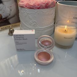 Rare Beauty by Selena Gomez  Soft Pinch Luminous Powder Blush💕