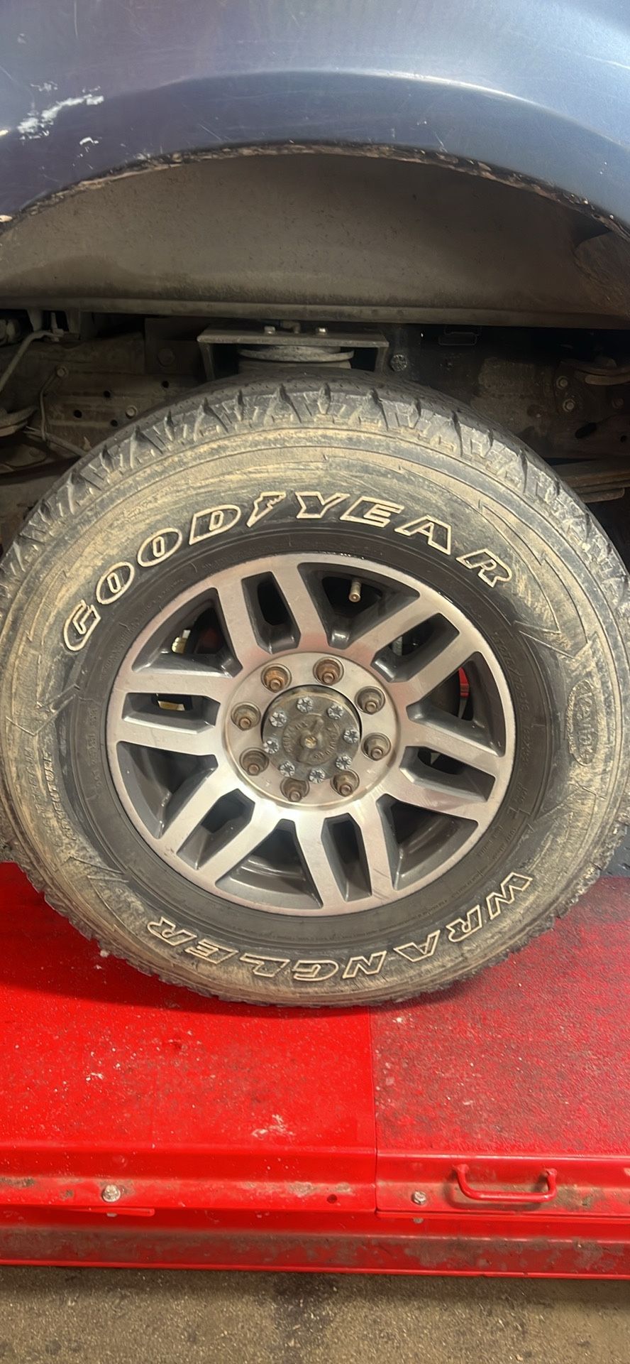 F250 Stock 18s