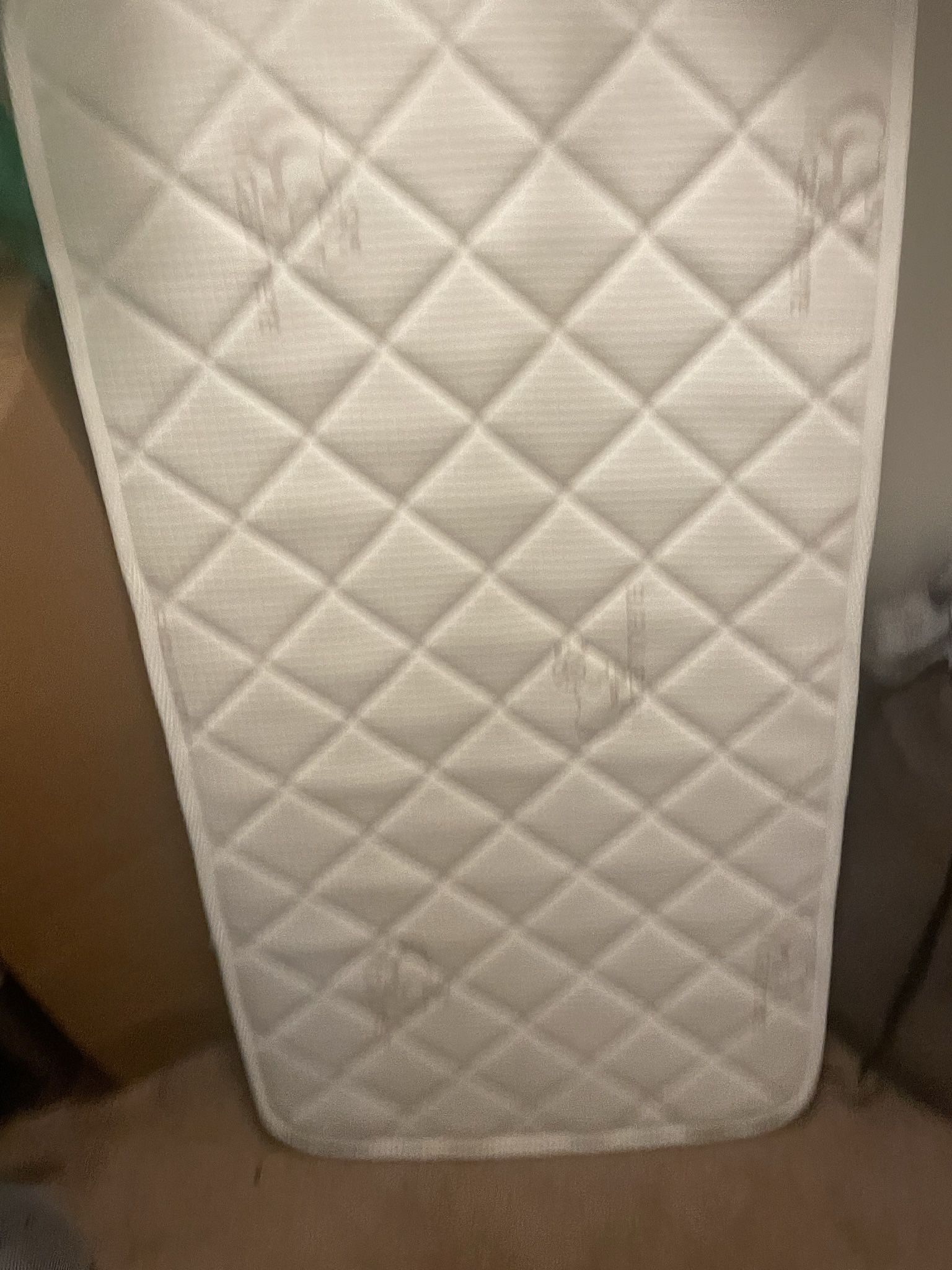 baby/toddler crib mattress 