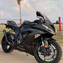 Ninja ZX6r 