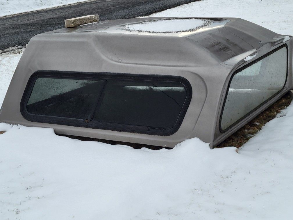 Fiberglass Truck Cap Good Condition