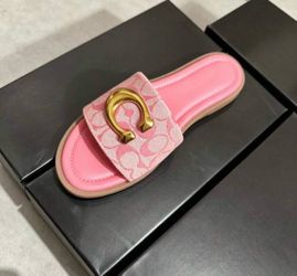 Women’s sandal