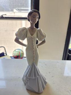Lladro Porcelain Figurine