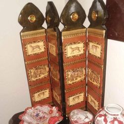 VINTAGE BEADED SAFARI WOOD WOODEN TIGER LION ORIENTAL ASIAN 4 PANEL MINI FOLDING DIVIDER ACCENT TABLE ART DECOR COLLECTABLE