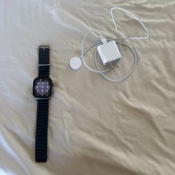 Apple Watch Ultra One 49 Mm Silver With Black Screen Protector