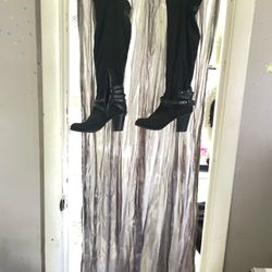 Black Over-the-Knee Heeled Boots with Straps