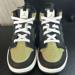 Kids Air Jordan 1 Mid RM Easy-On |1.5Y| (Black/Olive)