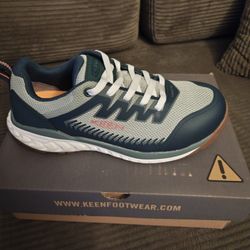 Womens Keen Composite-toe Shoe Size 10