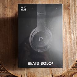*New in box* Beats Solo 3