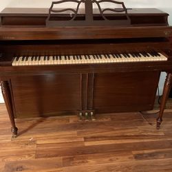 Beaty Ross Piano 