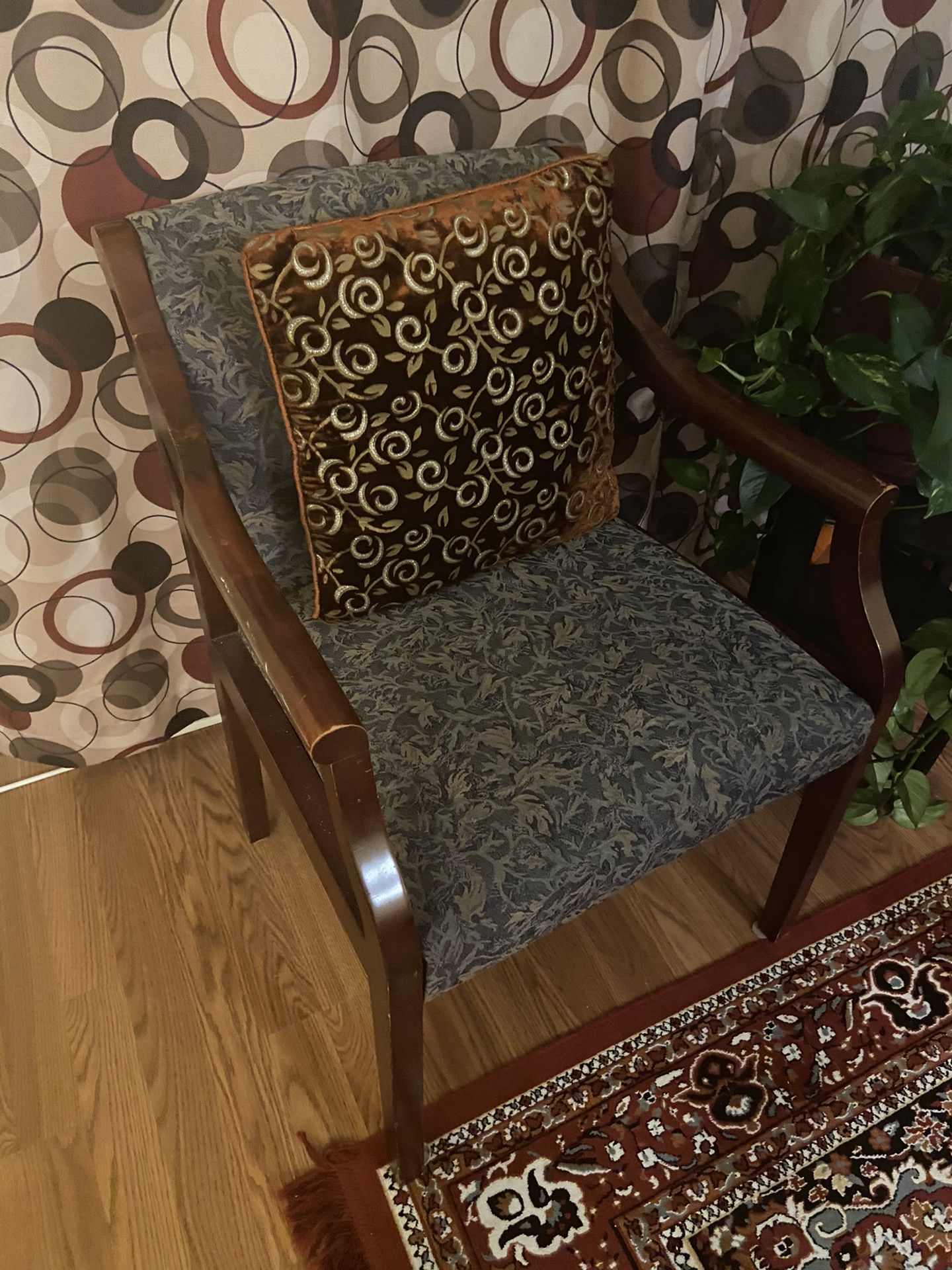 Cushioned Chair with Arms