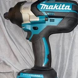 Makita 3/4 in Impact Wrench
