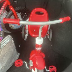 Radio flyer toddler trike