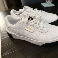 Puma Woman’s Shoes 9.5