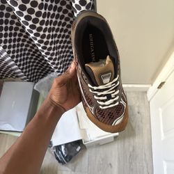 Brown Bottega vaneta