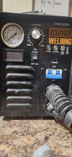 Central Pneumatic 220v Plasma Cutter
