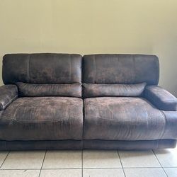Electric Reclining Couch, Brown 600 OBO