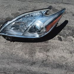 Toyota Prius Headlight 