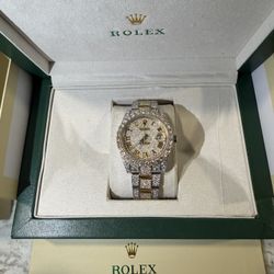 Rolex 2 Tone Vvs ( Passes All Diamond Tester )