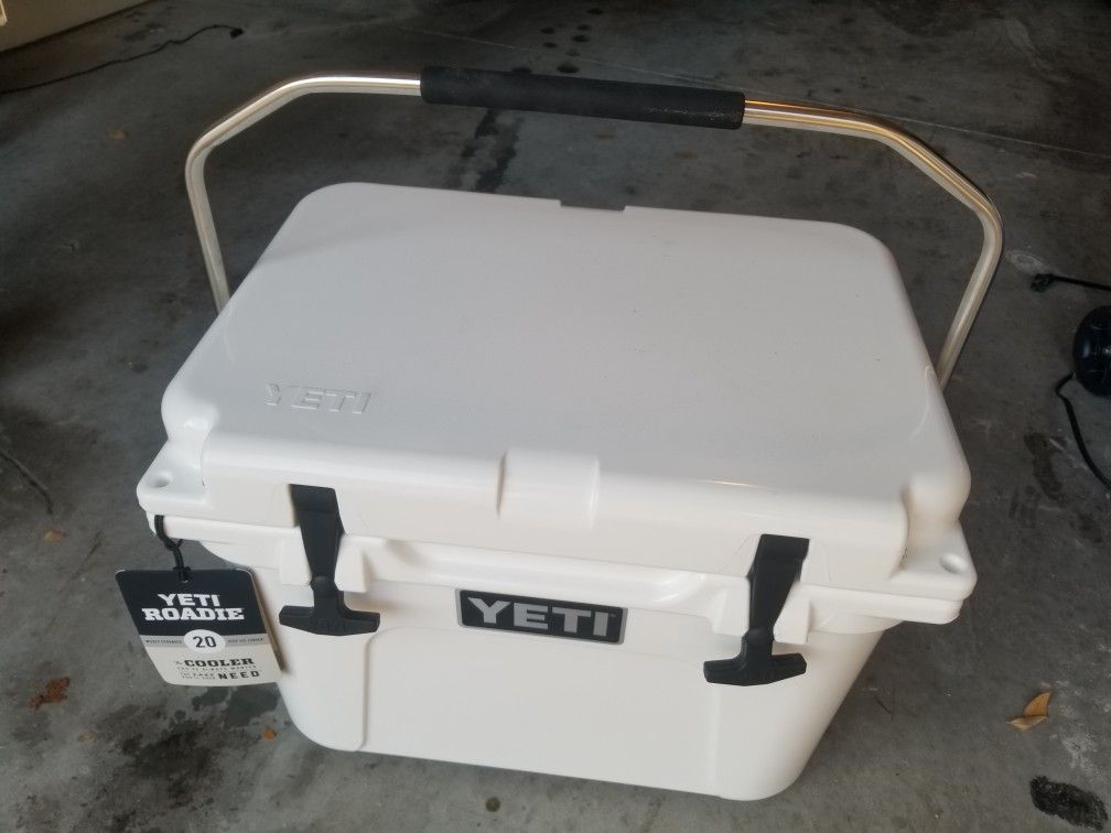 YETI COOLER