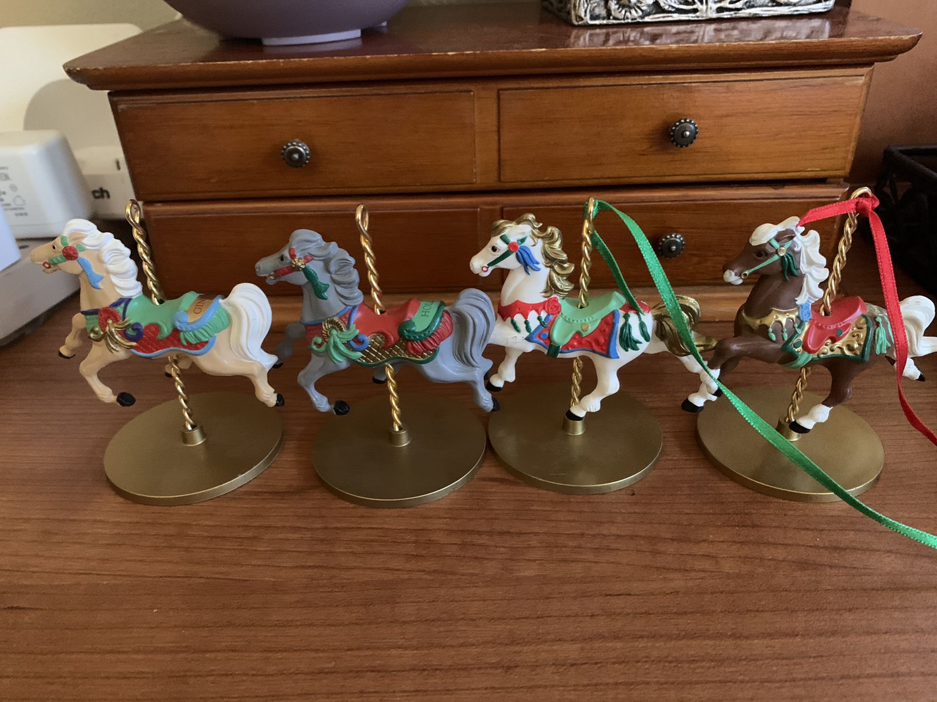 Complete Collection Snow Holly Star Ginger carousel horses toy 1989