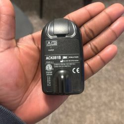 3M PELTOR Rechargeable Li-Ion Battery Pack ACK081B/1, 3.7 Volt, 2150mAh, 8Wh, Pack of 1