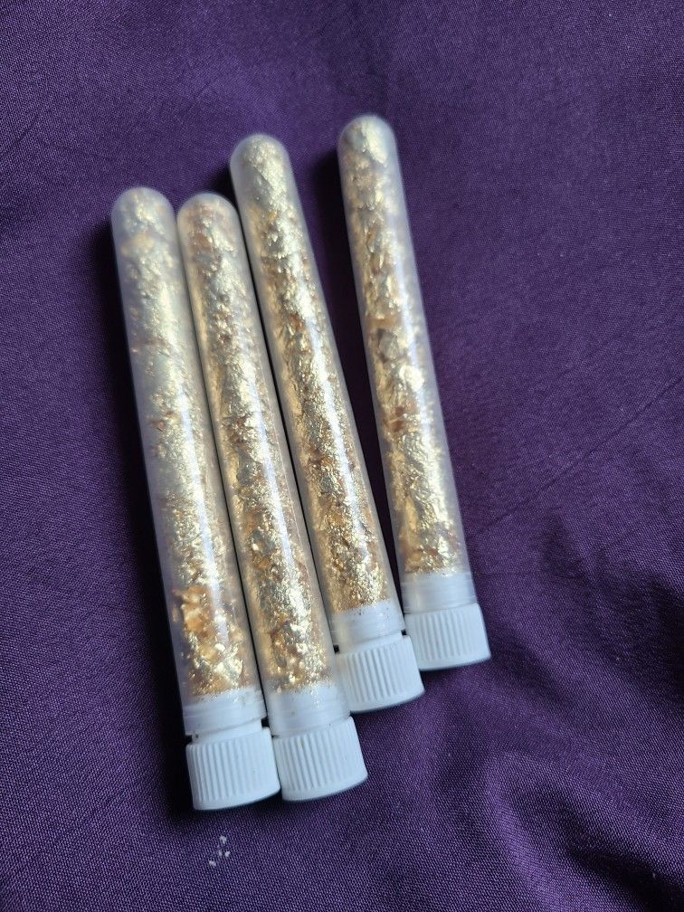 Gold Flakes For ARTS AND CRAFTS