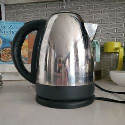 Aroma Electric Kettle 