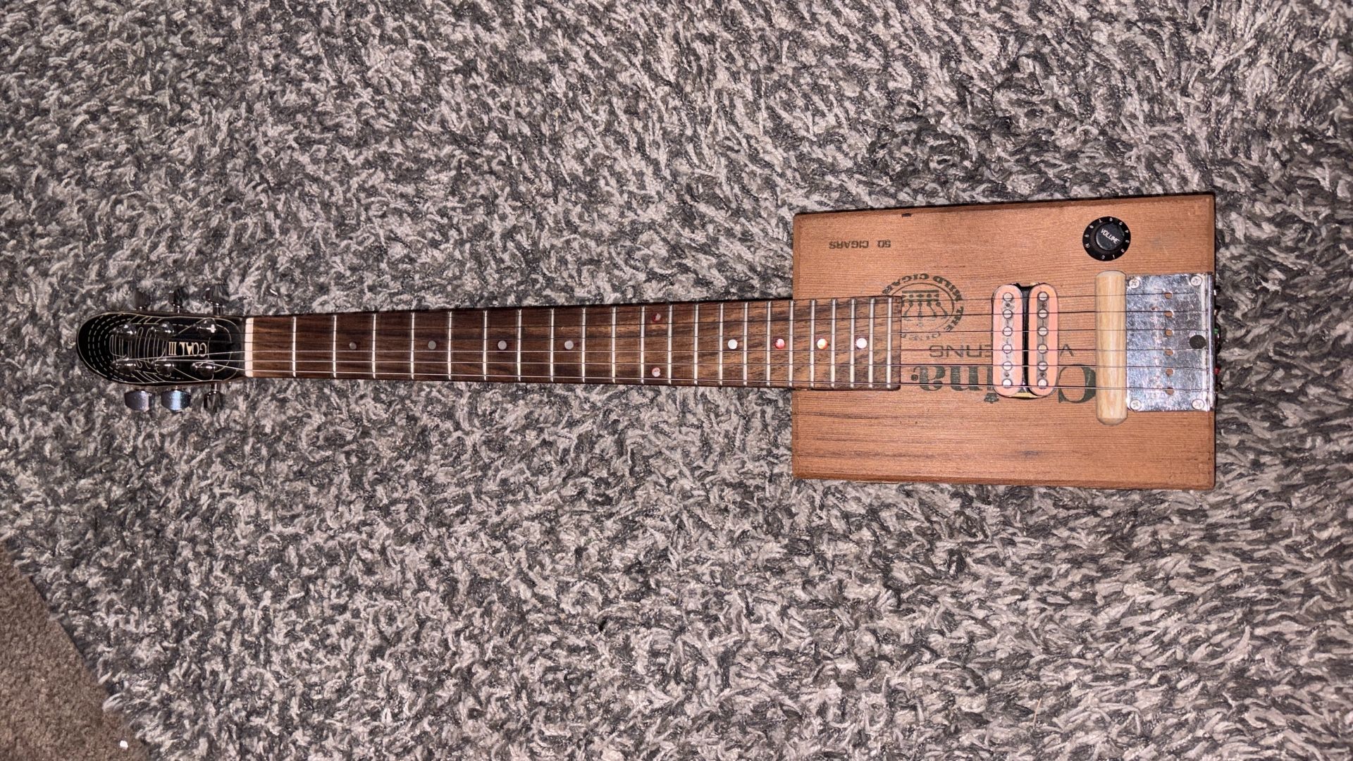 Cigar box Guitar 
