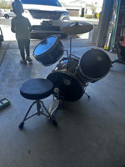 Eastar Kids drum set