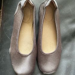 Women’s Shoes
