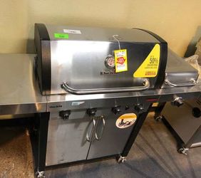 Brand New PERFORMANCE SERIES™ 6-BURNER GAS GRILL L3