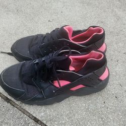Girls Nike Huarache Shoes Size 5