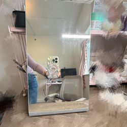 Frameless Makeup Mirror