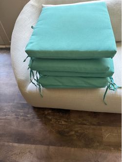 Sunbrella 6 Solid Fabric 6 Pieces Indoor/Outdoor Seat Pad Cushion, 18"W × 18"L each $15