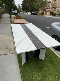 Free dining tables, 4 chairs.