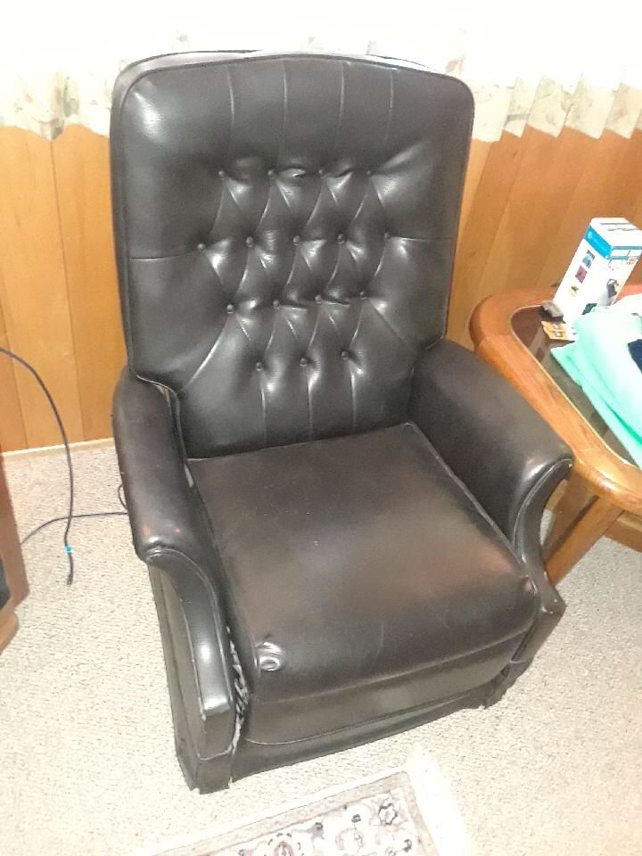 Vintage style recliner chair, black leather look vinyl mid century modern style chair